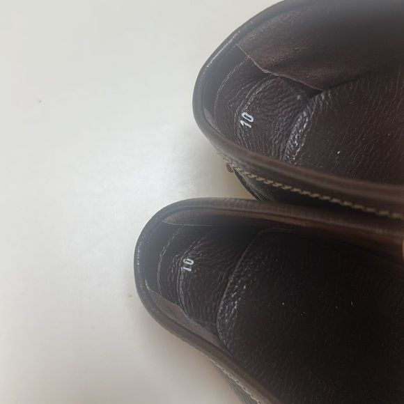 TOD’S LEATHER FLATS Size 10 - Picture 3 of 15